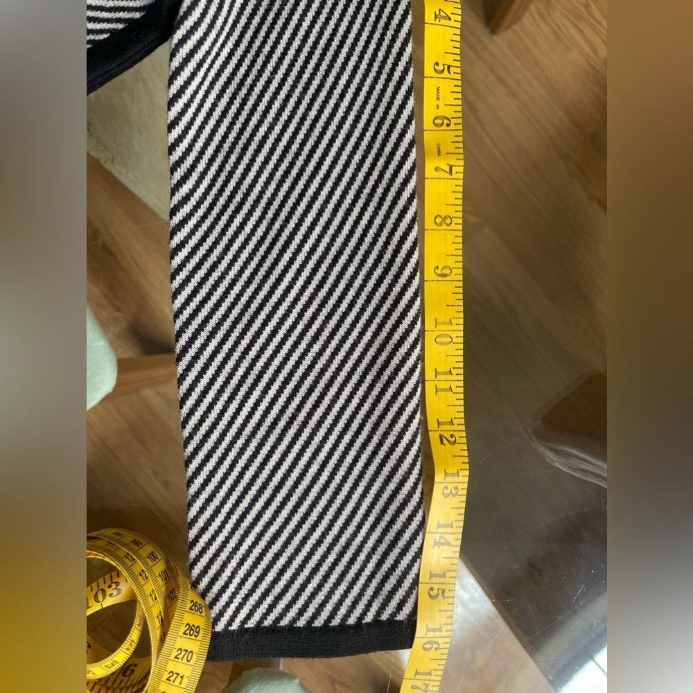 Rag And Bone Sweater Like New! - image 7